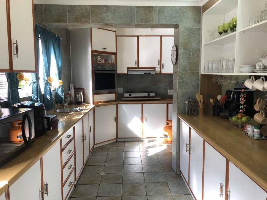 4 Bedroom Property for Sale in Gustrouw Western Cape
